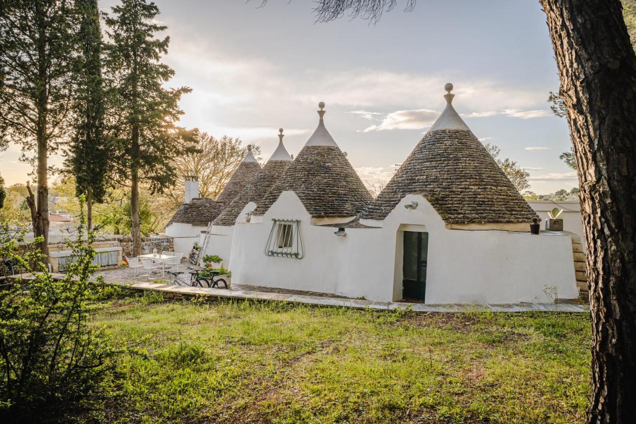 19 Secolo - Trulli Con Foresta, Bici E Barbecue Чистернино Экстерьер фото